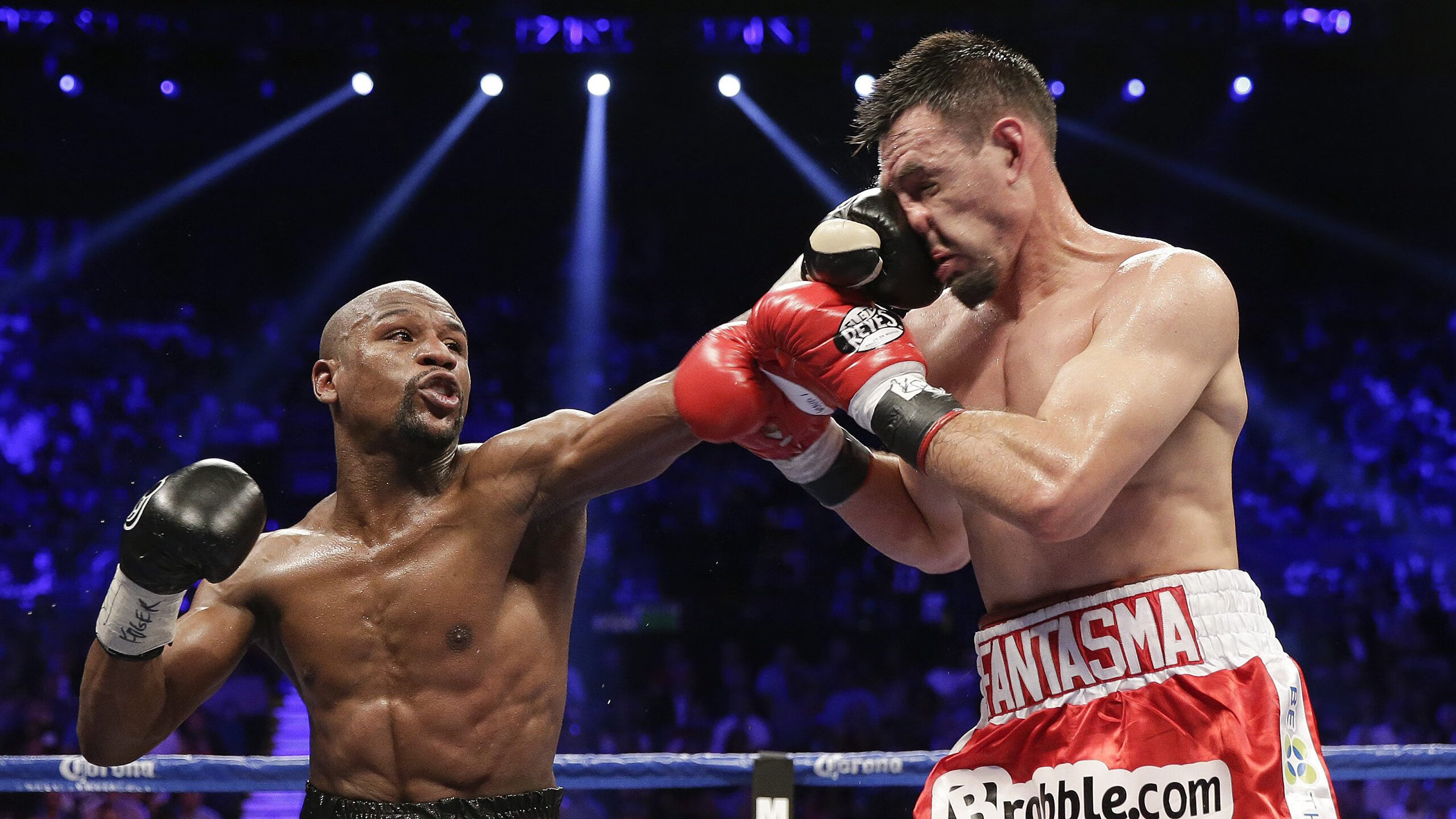 纳达尔法网强势回归,三盘横扫对手晋级次轮