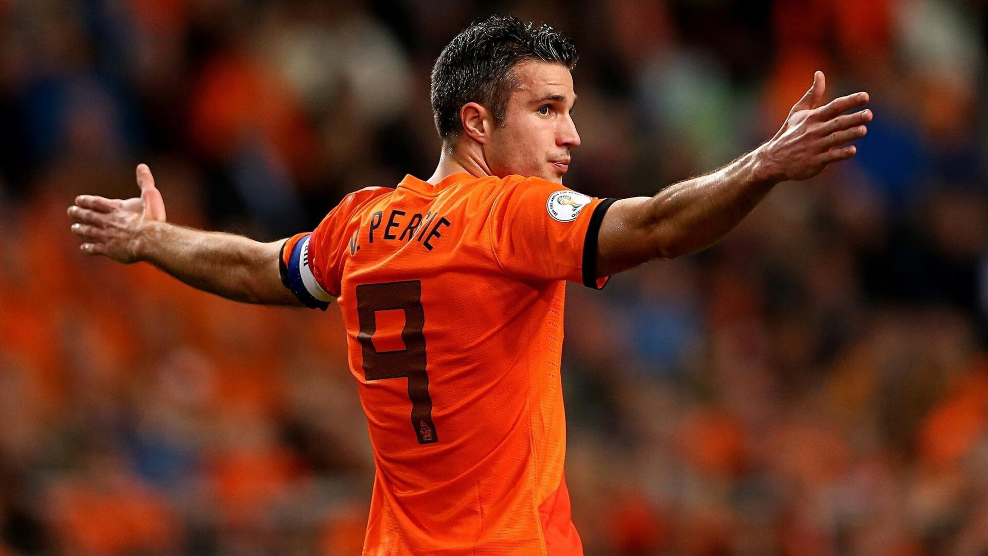 传奇谢幕!足球巨星李明举行盛大退役仪式